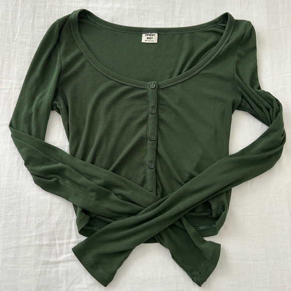 Sunday best top - Picture 2 of 3